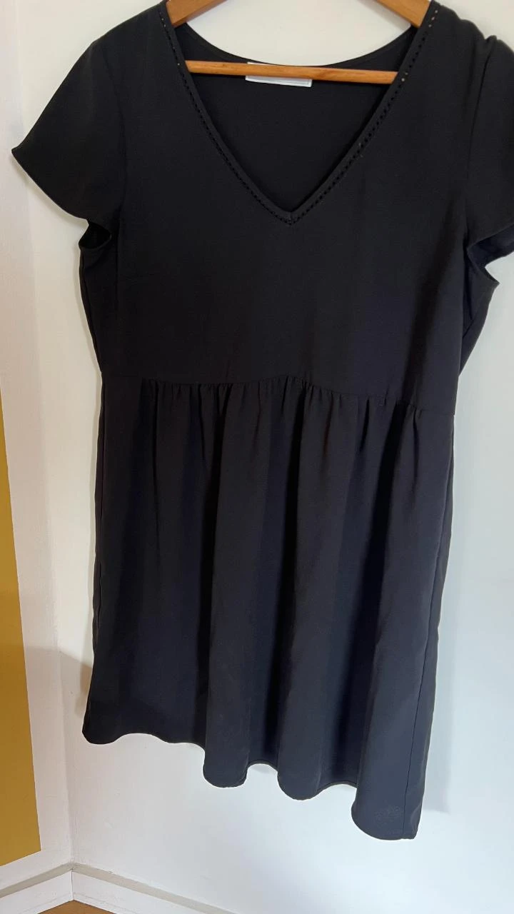 Robe fluide noire manches courtes - Taille 38